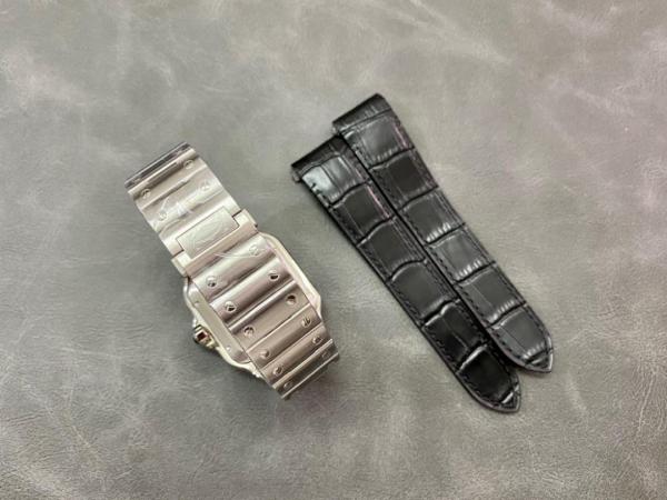 Cartier 2022 pre-owned Santos 39mm