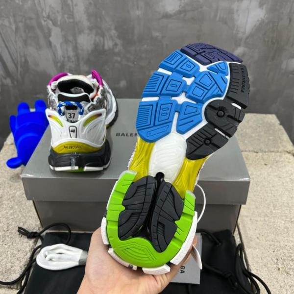 Balenciaga Runner Multicolor (W)