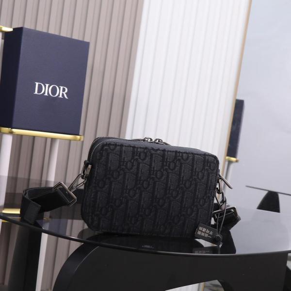 Handbags Dior 2OBBC119YSE-H03E size 17*5*12.5 cm