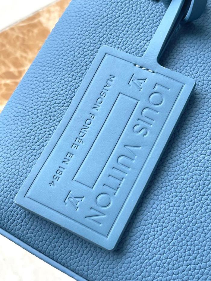 Handbags Louis Vuitton M82813 size 30*5*22 cm