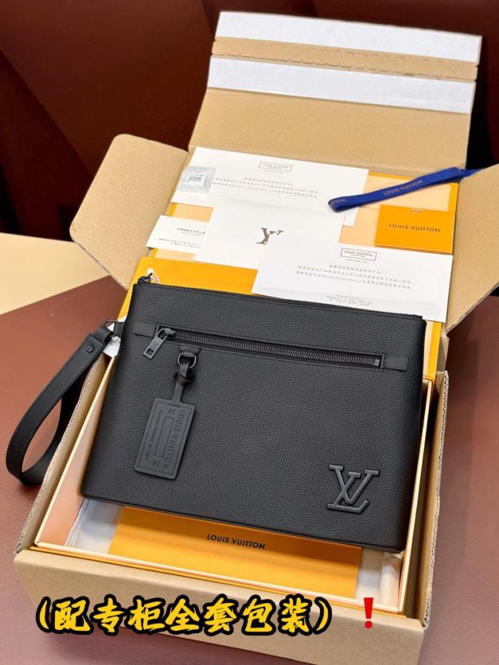 Handbag Louis Vuitton M69837 size:30*5*22 cm