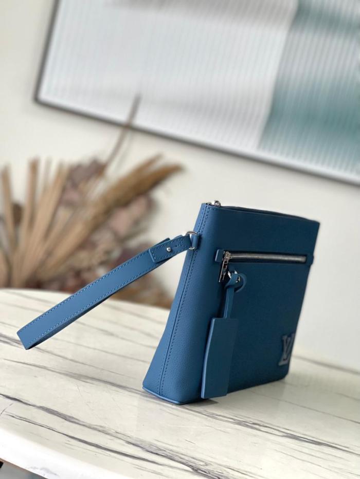 Handbags Louis Vuitton M82813 size 30*5*22 cm