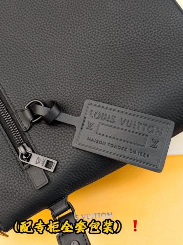 Handbag Louis Vuitton M69837 size:30*5*22 cm