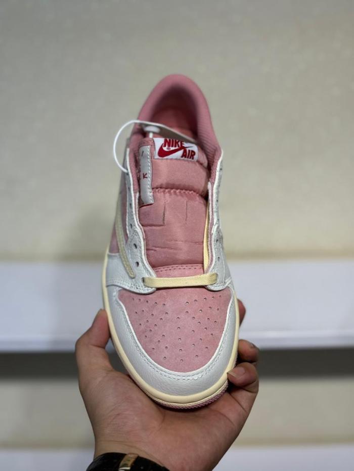 Jordan 1 Retro Low OG SP Travis Scott Pink
