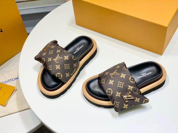 Louis Vuitton Mule Pool Pillow 1ABGIT