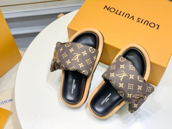 Louis Vuitton Mule Pool Pillow 1ABGIT