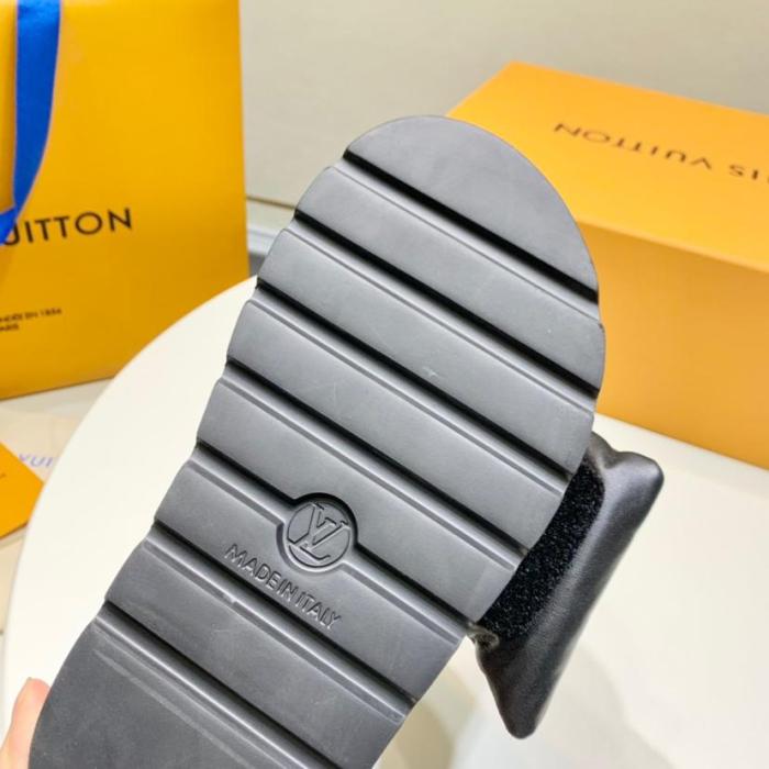 Louis Vuitton Mule Pool Pillow 1ABGIT