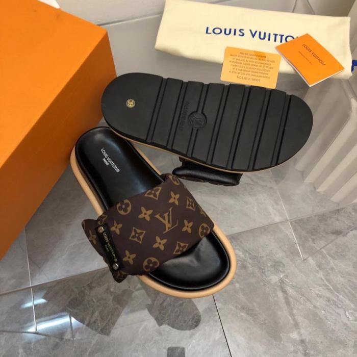 Louis Vuitton Pool Pillow Flat Comfort Mule 1AAEBW