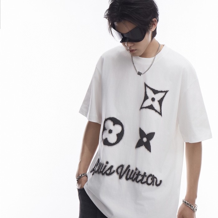  Clothes Louis Vuitton 20240726-45