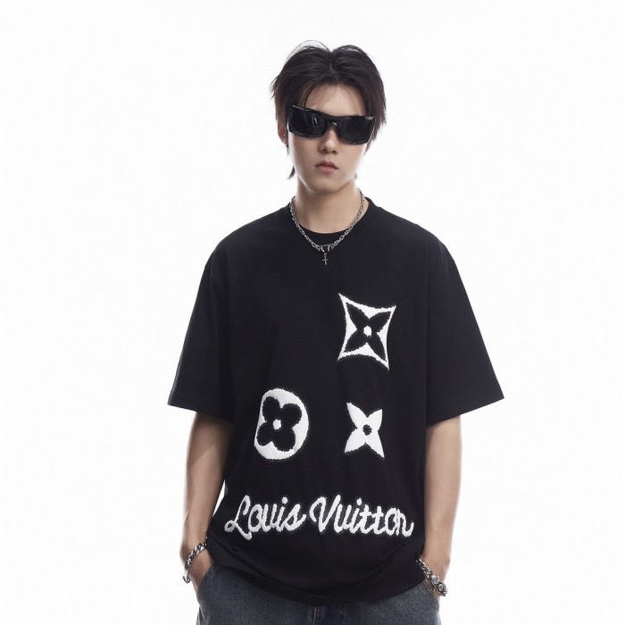  Clothes Louis Vuitton 20240726-44