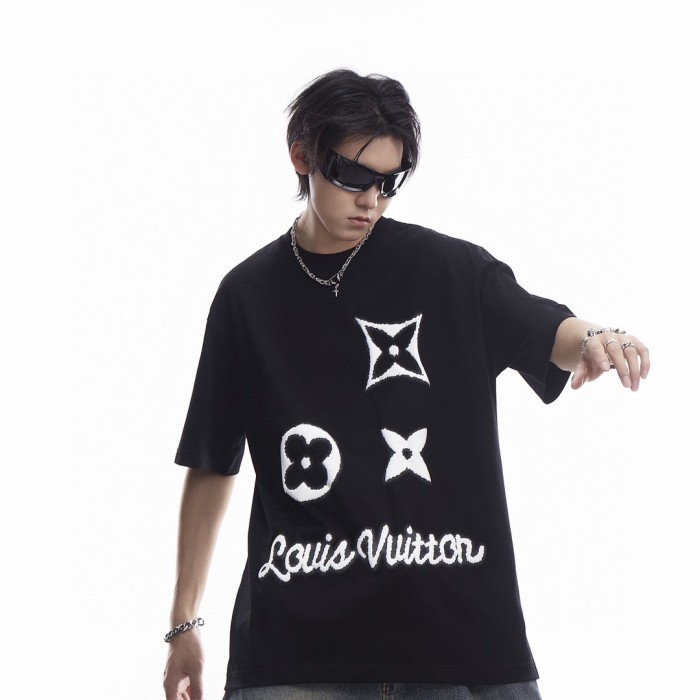  Clothes Louis Vuitton 20240726-44