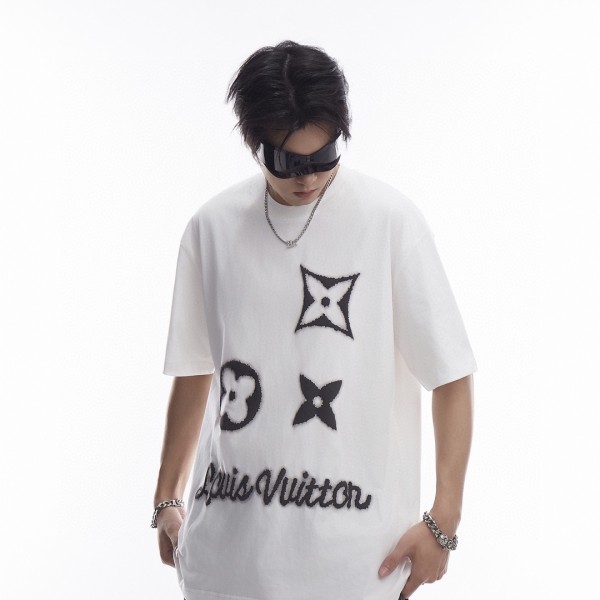  Clothes Louis Vuitton 20240726-45