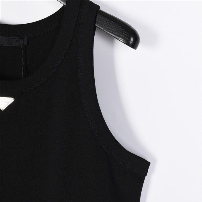  Clothes Prada 20240801-9