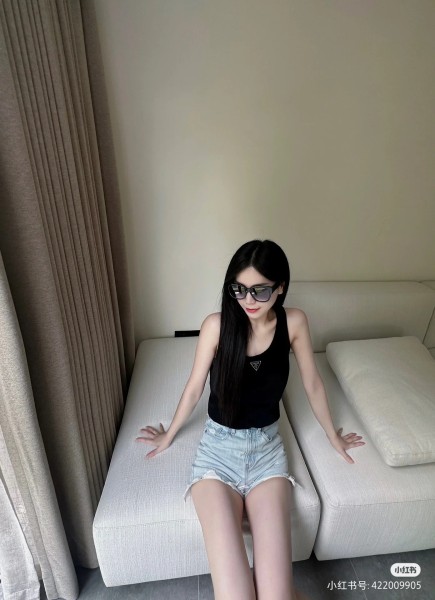  Clothes Prada 20240801-9