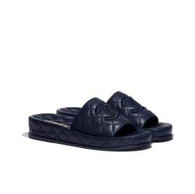 Chanel Slides G36901 X01000 NB354