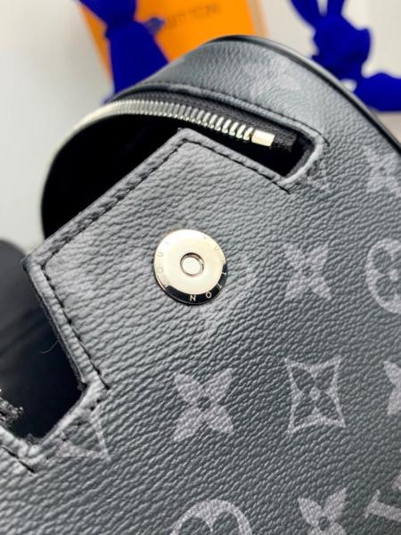 Handbags Louis Vuitton M46354 size 28*15*16.5 cm 