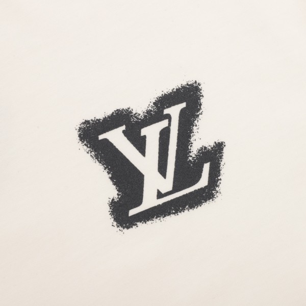  Clothes Louis Vuitton 20240819-5