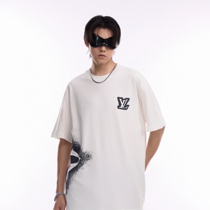  Clothes Louis Vuitton 20240819-5