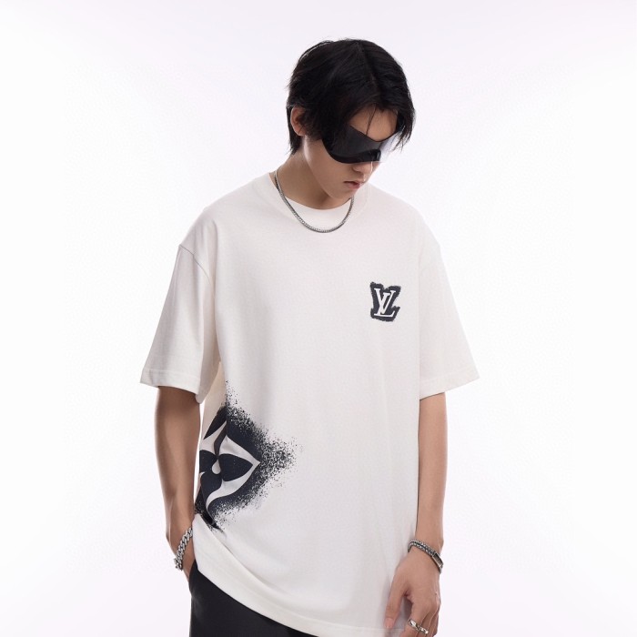  Clothes Louis Vuitton 20240819-5