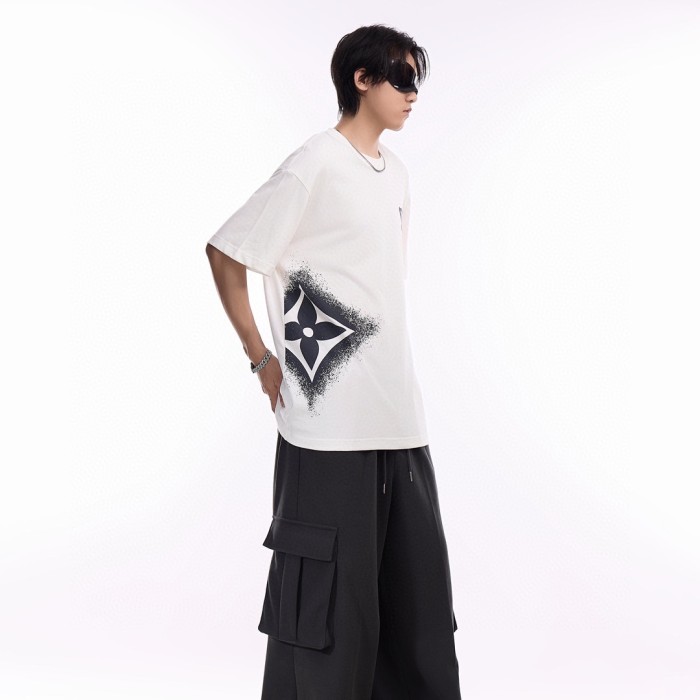  Clothes Louis Vuitton 20240819-5