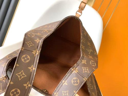 Handbags Louis Vuitton M46817 size 34*13.5*34