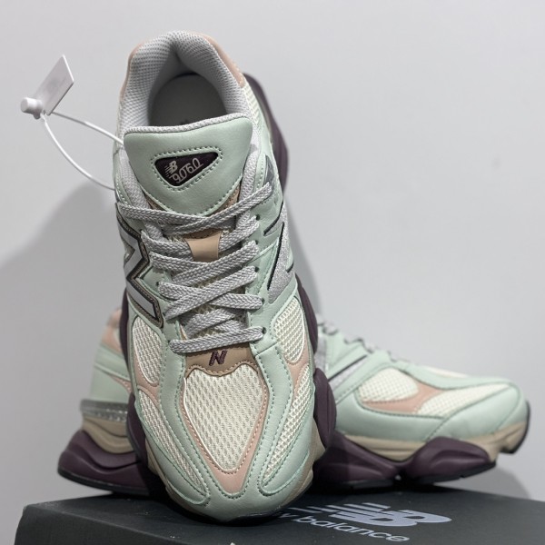 New Balance 9060 Clay Ash