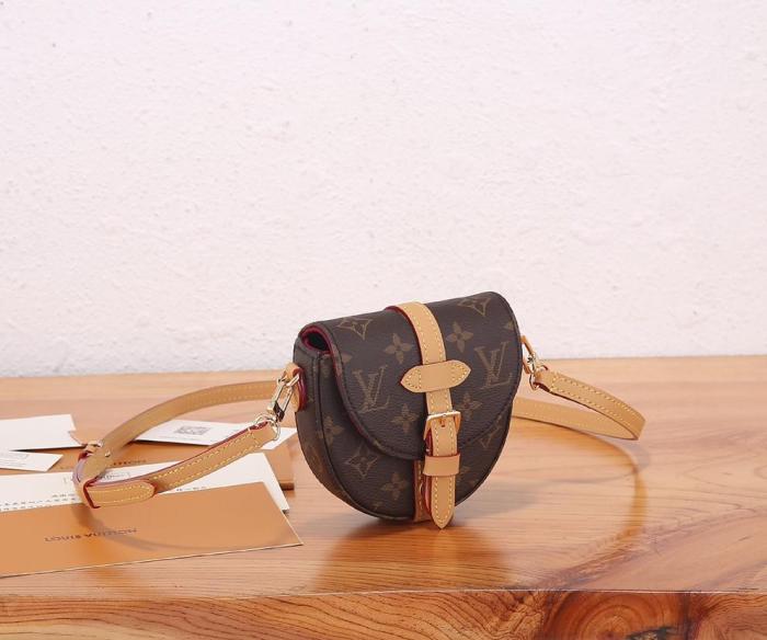 Handbags Louis Vuitton M46643 size 12*3.5*12cm