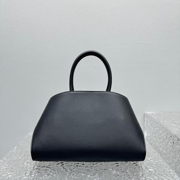 Ferragamo Handbags 215608-766758 size 31.5*19*22 cm