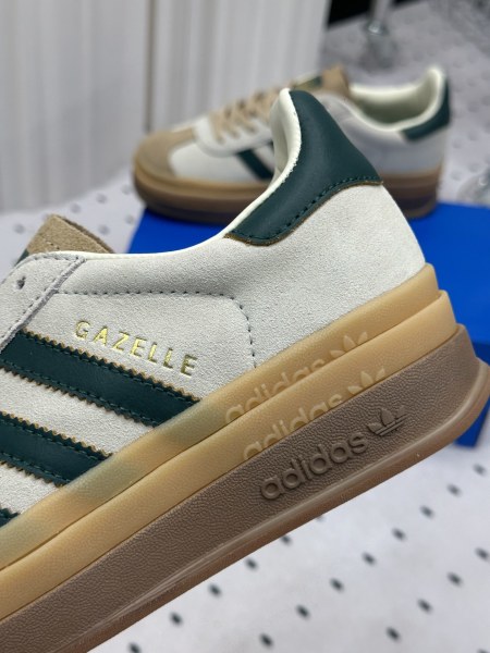 adidas Gazelle Bold Magic Beige Collegiate Green