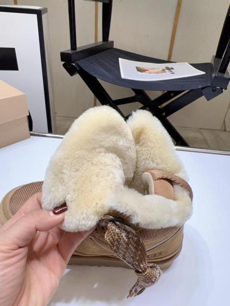 UGG Lowmel Sand (Women's) 1144032-SAN