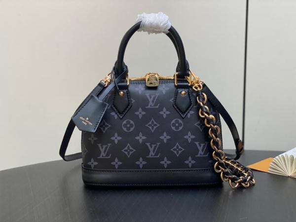 Handbags Louis Vuitton M12289 size 23.5*11.5*17.5 cm