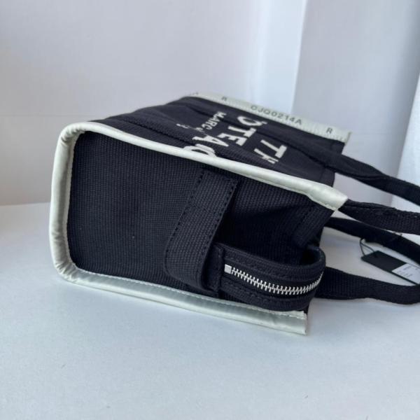 Handbags MARC JACOBS M0017025-001 size 25*10*20cm