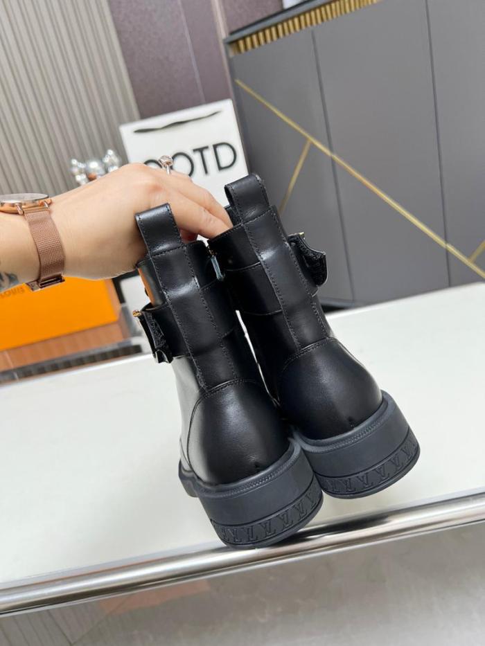 LOUIS VUITTON Citizen Cow Leather Ankle Boots Women's Black