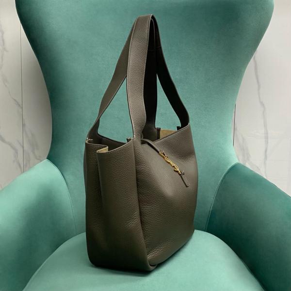 Handbags  SAINT LAURENT 763435-AACTP-3212 size 33*15*24 cm