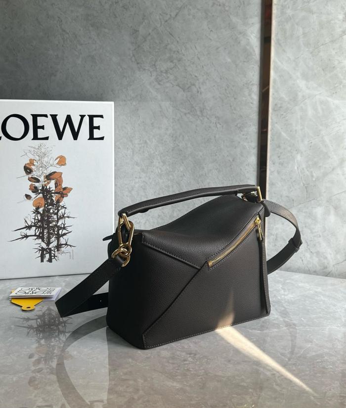 Handbags LOEWE A510P60X41-1100 size 24*10.5*16.5 cm