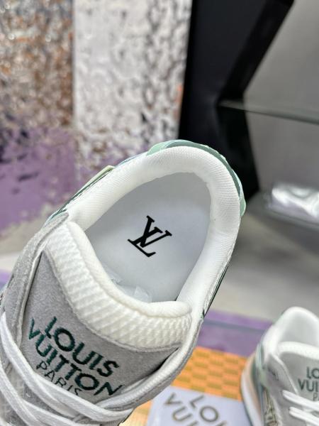 Louis Vuitton Run Away Sneaker 1ACVEM