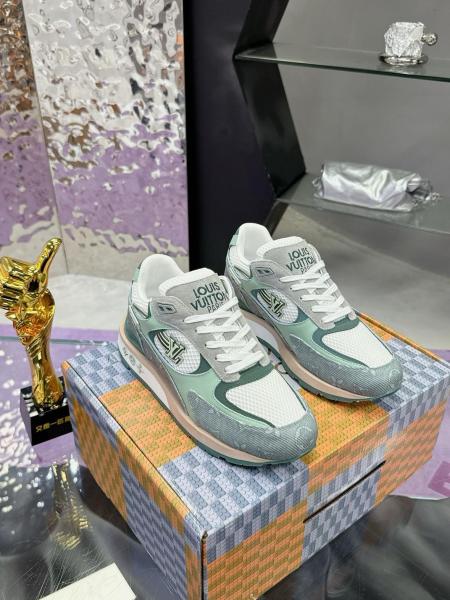 Louis Vuitton Run Away Sneaker 1ACVEM