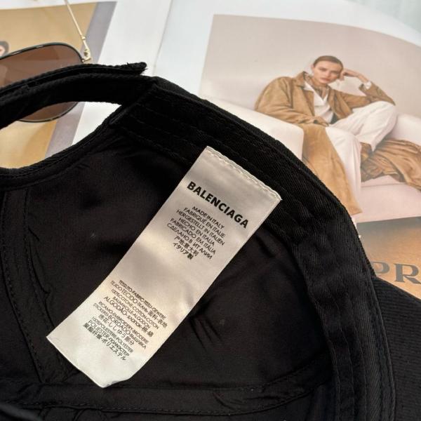 Balenciaga Cap in Black white Classic Baseball Cap with Balenciaga embroidered logo 529192310B21077