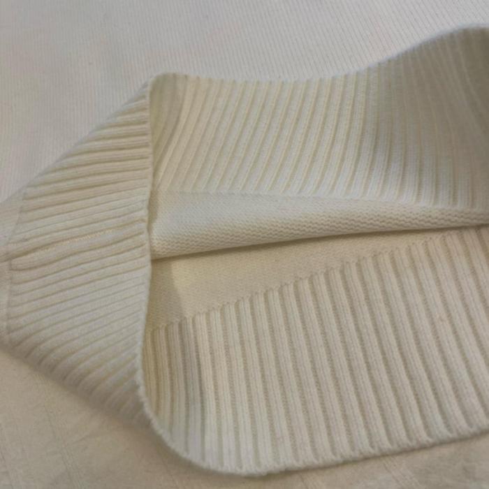 Clothes AMI PARIS Sweater Unisex White UKS003016-102