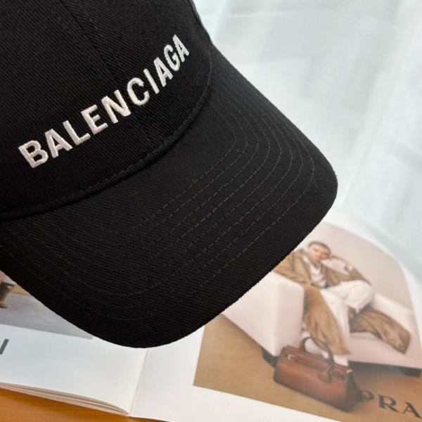 Balenciaga Cap in Black white Classic Baseball Cap with Balenciaga embroidered logo 529192310B21077