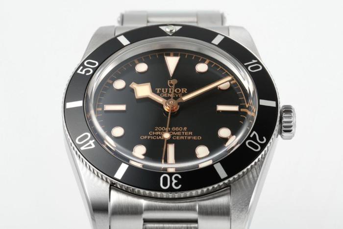 Watches TUDOR M79000n-0001 size 37 mm