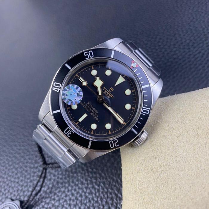 TUDOR Black Bay M79230N m79230n-0002 size 41 mm