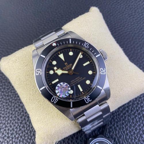 TUDOR Black Bay M79230N m79230n-0002 size 41 mm
