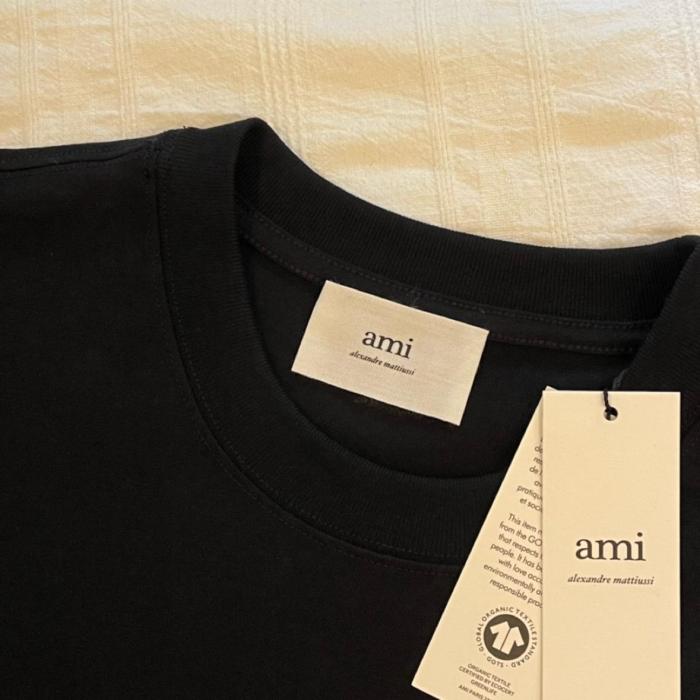 Clothes AMI PARIS E24UTS025726-001 