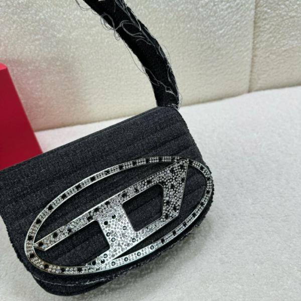 Handbag Diesel X08396P6319T8013 size 20.5*6.5*13.5 cm