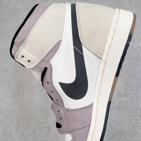 Jordan 1 Retro High Element Gore-Tex Light Bone