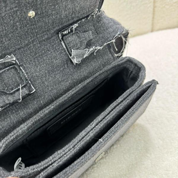 Handbag Diesel X08396P6319T8013 size 20.5*6.5*13.5 cm