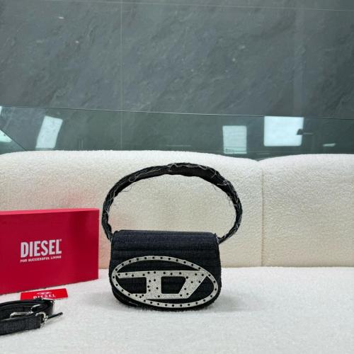 Handbag Diesel X08396P6319T8013 size 20.5*6.5*13.5 cm