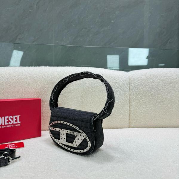 Handbag Diesel X08396P6319T8013 size 20.5*6.5*13.5 cm