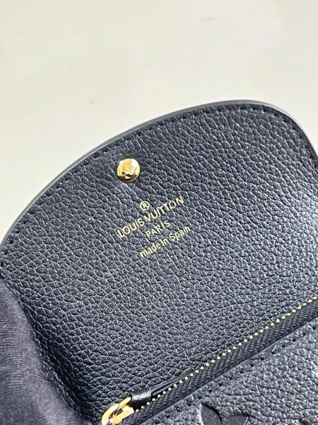 Wallet Louis Vuittno M81455 size 11*2.5*8